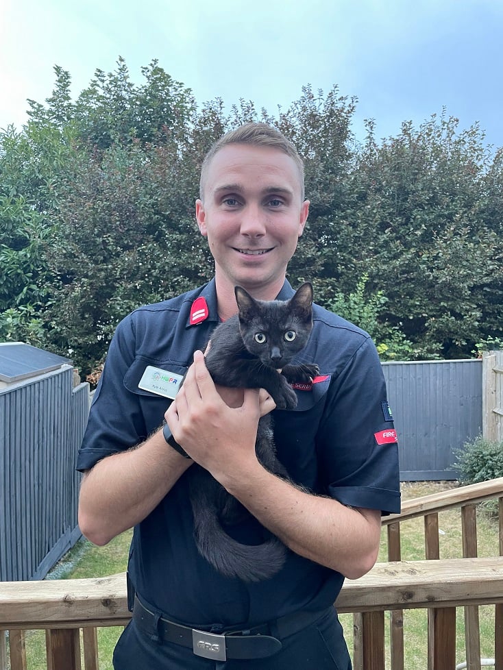 Evesham firefighter acquires ‘mew’ family member after colleagues were called out to local flat