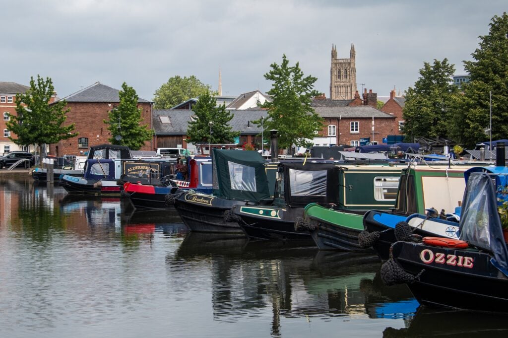 It’s time for all boats in Hereford and Worcester to have suitable smoke and carbon monoxide alarms